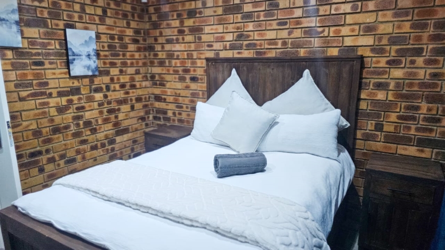 4 Bedroom Property for Sale in Zilkaatsnek North West